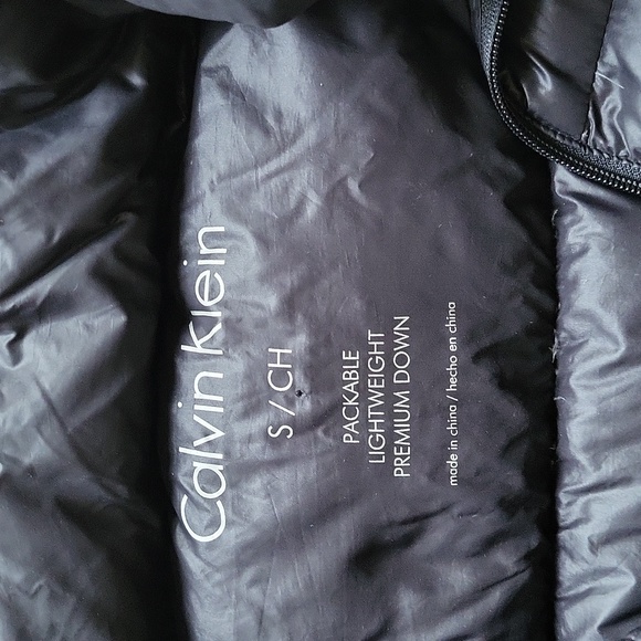 Calvin Klein Women's Down Puffer Jacket Size S - Picture 3 of 3